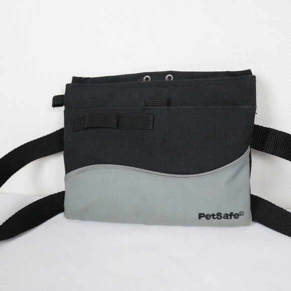 PetSafe Dog Training Mini Treat Sport Pouch with Adjustable Nylon Waist Belt - Picture 3 of 11